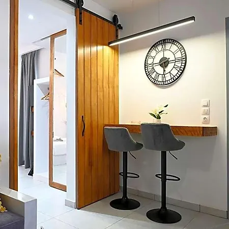 ホテル Beachfront Cycladic Irene Boutique 4*
