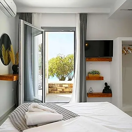 Beachfront Cycladic Irene Boutique