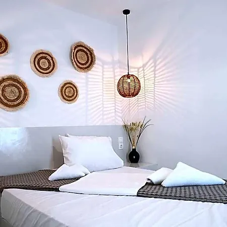 Beachfront Cycladic Irene Boutique 4* Loutrá