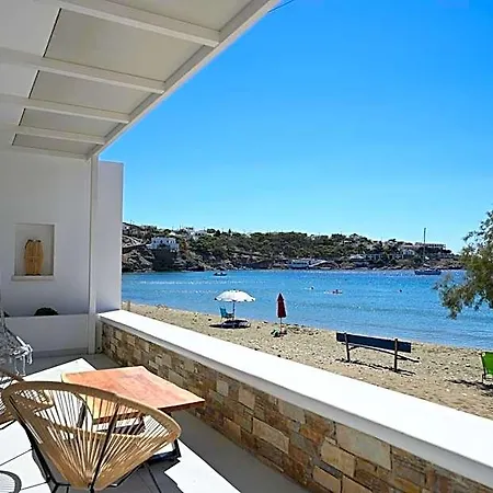 ホテル Beachfront Cycladic Irene Boutique